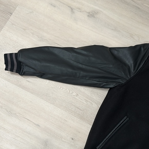 H&M Hooded Bomber Jacket - Picture 4 of 8
